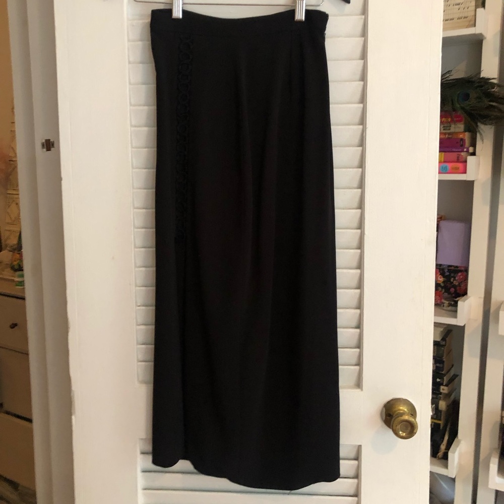ALC black lower thigh slit skirt